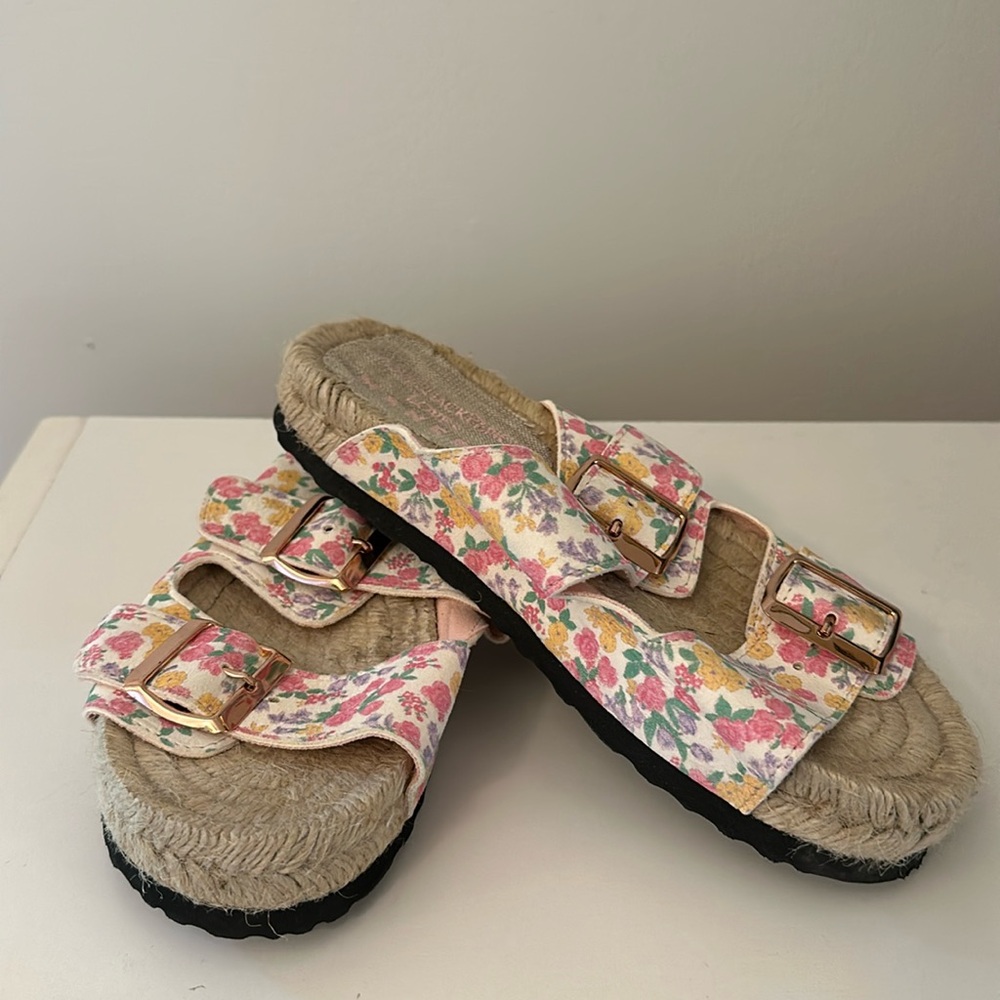 Maneb X Loveshackfancy Slides - image 2